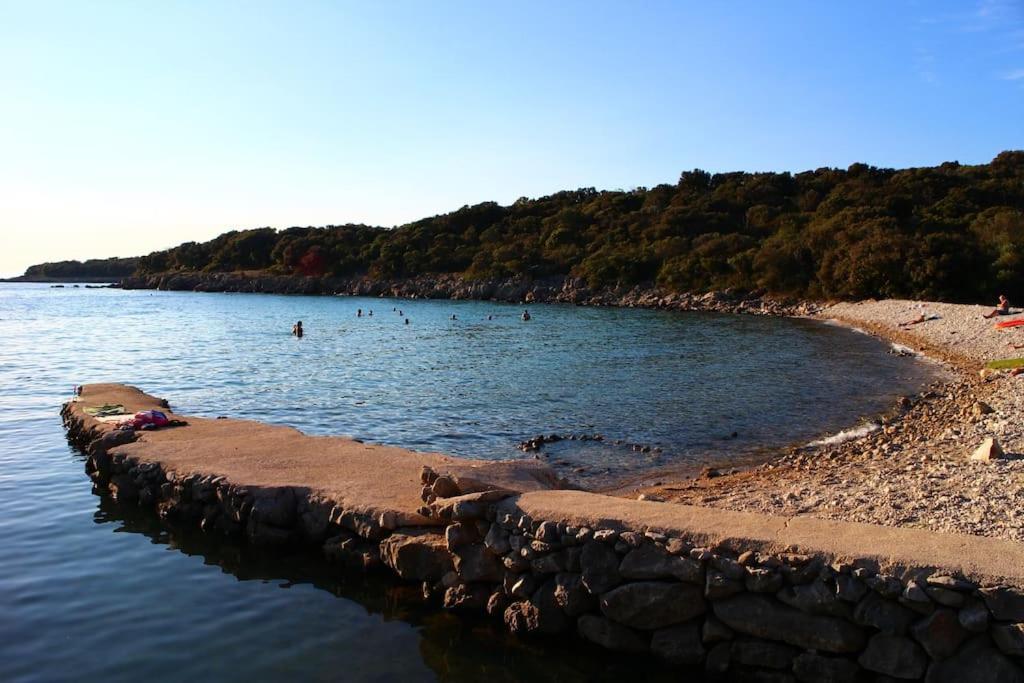 Apartmani Vesna Lun  Esterno foto