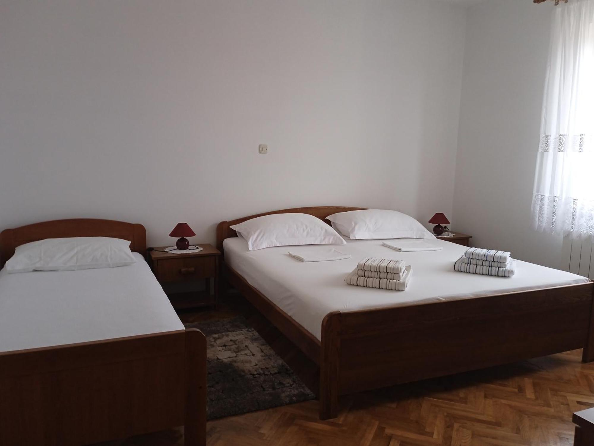 Apartmani Vesna Lun  Esterno foto